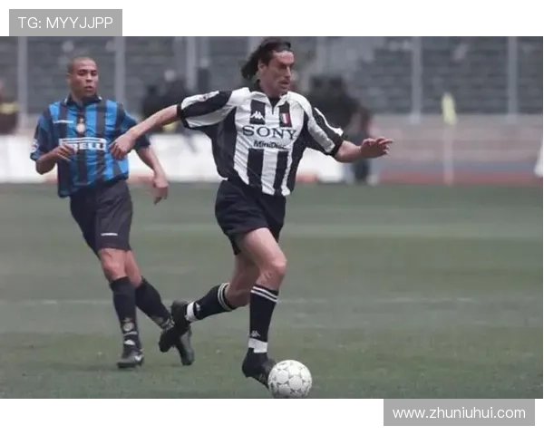 尤文旧将回忆初遇齐达内：第一次训练就让我们惊叹他宛如外星球来客