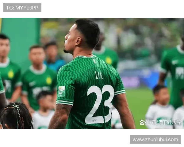 李璇点评中超争冠形势称申花实力稍逊国安状态低迷似染国足病