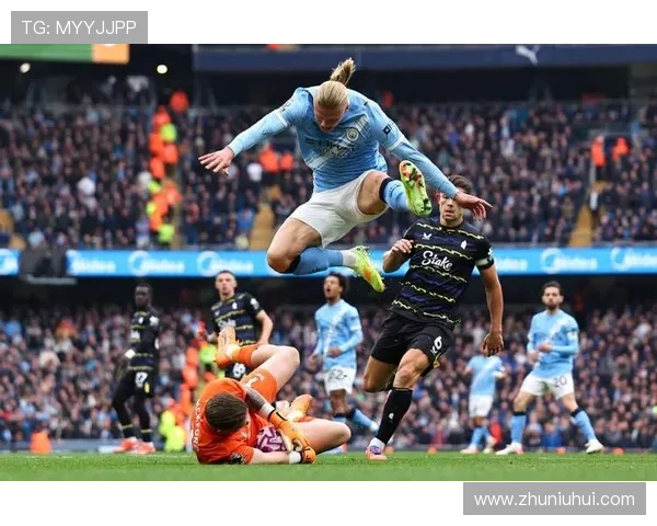萨维尼奥禁区两脚连射被扑曼城遗憾错失绝平良机 萨维尼奥禁区两脚连射被扑曼城遗憾错失绝平良机